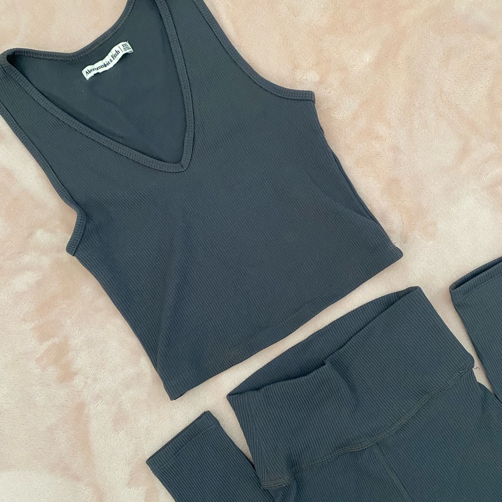 Abercrombie Ribbed Workout Set
